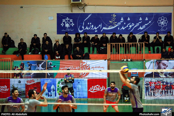 تمرین تیم والیبال پیام خراسان پیش از بازی با پیکان