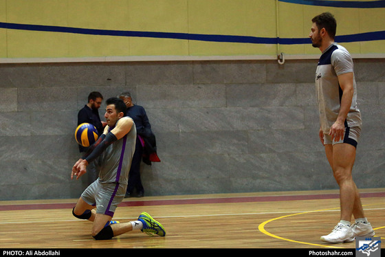  تمرین تیم والیبال پیام خراسان پیش از بازی با شهرداری گنبد