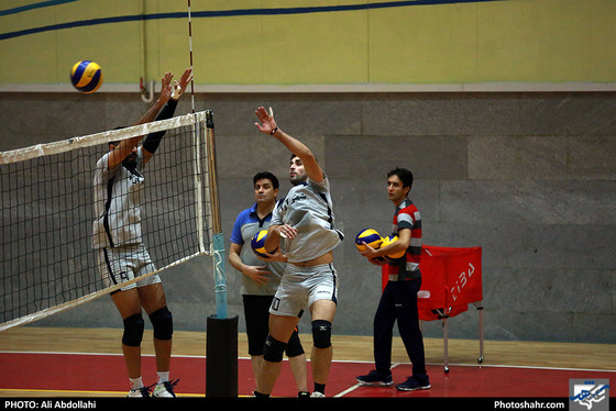  تمرین تیم والیبال پیام خراسان پیش از بازی با شهرداری گنبد