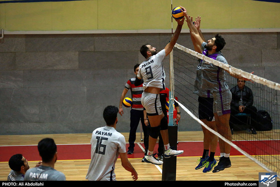  تمرین تیم والیبال پیام خراسان پیش از بازی با شهرداری گنبد
