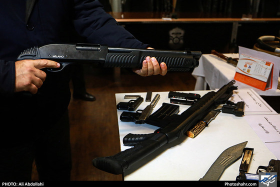 دستگیری باند سرقت مسلحانه نافرجام از طلا فروشی / عکس: علی عبداللهی / شهرآرا