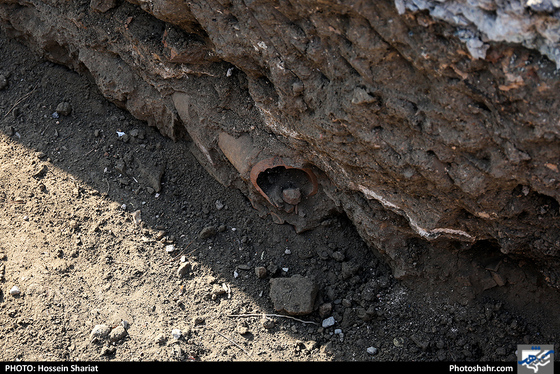 کشف یک اثر تاریخی در کوچه چهارباغ مشهد / عکس : حسین شریعت / شهرآرا