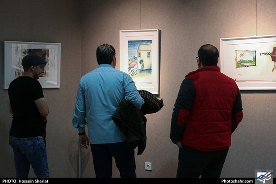 افتتاح نمایشگاه آثار دومین جشنواره بین المللی کارتون جامعه ایمن - عکس: حسین شریعت / شهرآرا