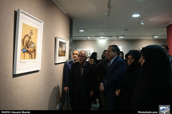 افتتاح نمایشگاه آثار دومین جشنواره بین المللی کارتون جامعه ایمن - عکس: حسین شریعت / شهرآرا