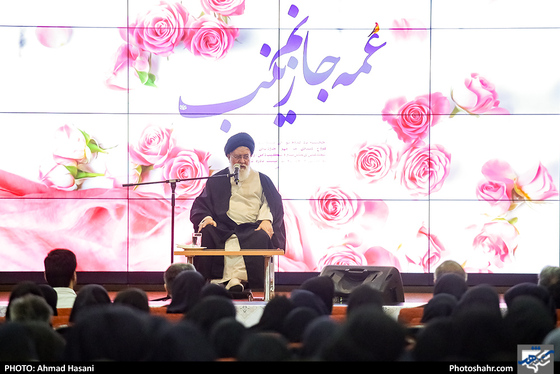 حضور آیت الله علم الهدی در مراسم تجلیل از پرستاران بیمارستان رضوی - عکاس: احمد حسنی  / شهرآرا