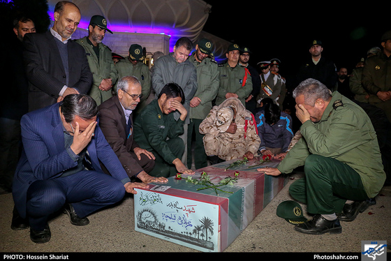 استقبال از پیکر مطهر شهیدان دفاع مقدس و مدافع حرم - عکاس: حسین شریعت / شهرآرا