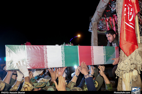 استقبال از پیکر مطهر شهیدان دفاع مقدس و مدافع حرم - عکاس: حسین شریعت / شهرآرا