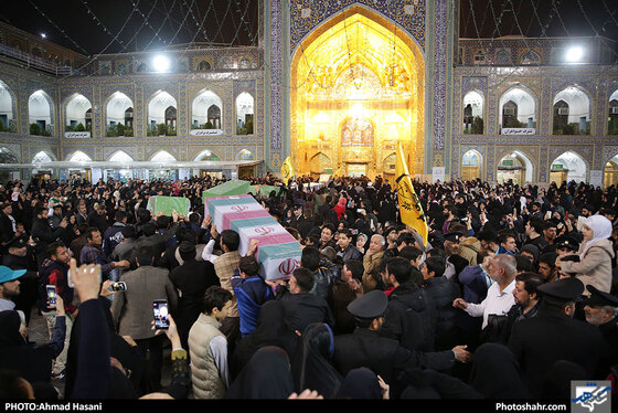 وداع با پیکر مطهر شهیدان دفاع مقدس و مدافع حرم‎ / عکس: احمدحسنی / شهرآرا