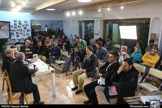 نشست نقد و بررسی کتاب سفر به سرزمین آریایی ها - عکاس: حسین شریعت / شهرآرا