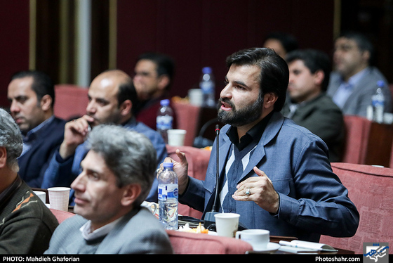 نشست هم اندیشی استاندار خراسان رضوی با مدیران و سردبیران رسانه های استان