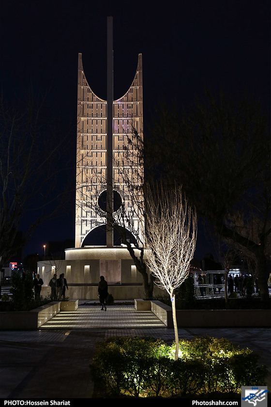 افتتاح پروژه بهسازی و بازپیرایی میدان راه آهن مشهد عکس : حسین شریعت / شهرآرا