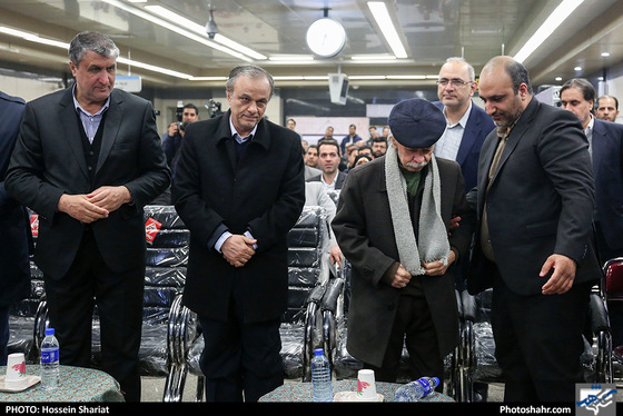 افتتاح پروژه بهسازی و بازپیرایی میدان راه آهن مشهد عکس : حسین شریعت / شهرآرا