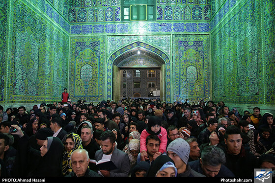تحویل سال در حرم مطهر امام رضا (ع) - عکاس: احمد حسنی / شهرآرا