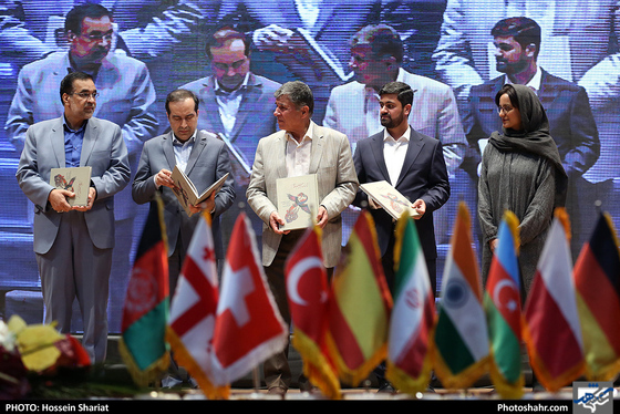 اعطای نشان فردوسی-عکاس: حسین شریعت/ شهرآرا