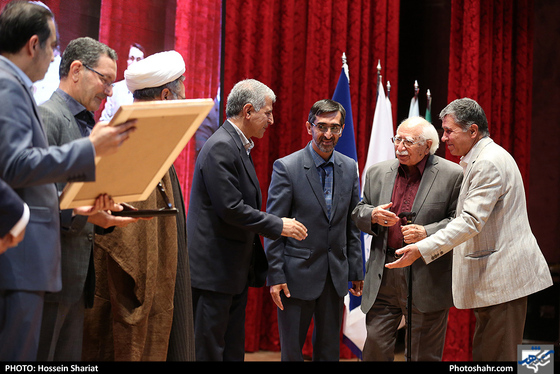 اعطای نشان فردوسی-عکاس: حسین شریعت/ شهرآرا