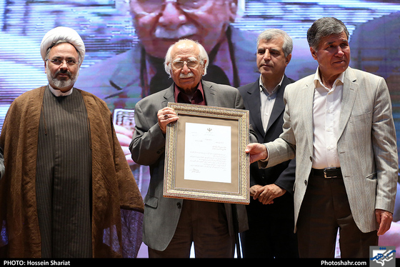 اعطای نشان فردوسی-عکاس: حسین شریعت/ شهرآرا