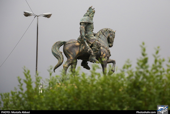  رونمایی از المانهای « رستم و رخش» و «نبرد رستم و اژدها » 