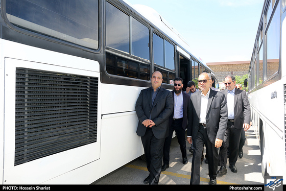 آیین بهره‌برداری از 100 دستگاه مینی‌بوس جهت توسعه ناوگان حمل و نقل عمومی-عکاس: حسین شریعت/ شهرآرا