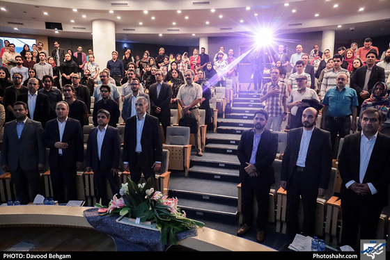 افتتاح نمایشگاه «کرنش به حافظ» آثار نقاش آلمانی«گونتر اوکر»