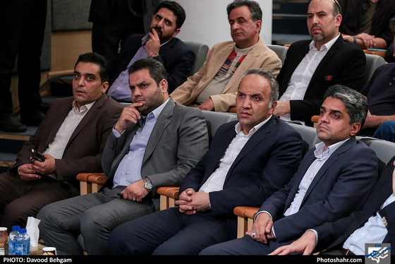 افتتاح نمایشگاه «کرنش به حافظ» آثار نقاش آلمانی«گونتر اوکر»