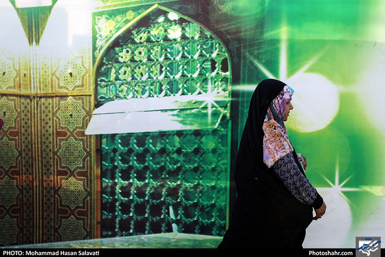 گلباران حرم مطهر رضوی در شب میلاد امام رضا (ع)