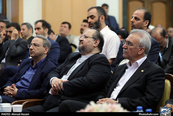 آئین اختتامیه تجلیل از خیرین و نیکوکاران بهزیستی کشور در مشهد / عکس: احمد حسنی / شهرآرا
