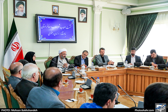 دیدار استاندار با اصحاب شعر و ادب خراسان رضوی - عکس : محسن بخشنده / شهرآرا
