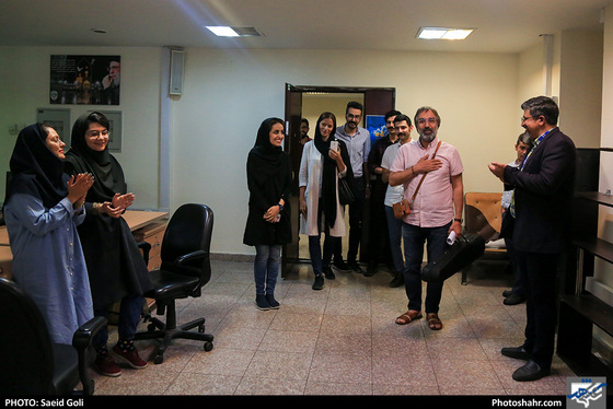 بازدید حمید متبسم آهنگساز مشهدی از تحریریه شهرآرا