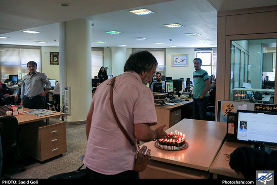 بازدید حمید متبسم آهنگساز مشهدی از تحریریه شهرآرا