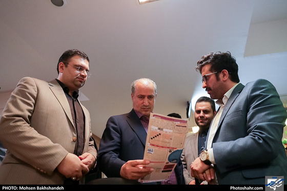 بازدید مهدی تاج رئیس فدراسیون فوتبال ایران از روزنامه شهرآرا به مناسبت روز خبرنگار