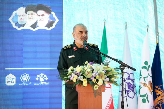 افتتاح مجموعه آبی چندمنظوره گلشن و بهره برداری از 12 بوستان در سطح شهر