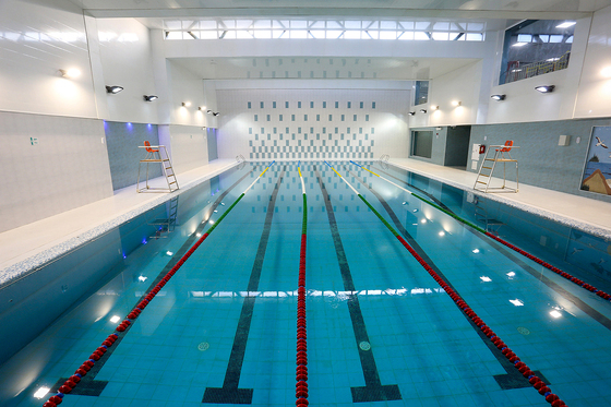 افتتاح مجموعه آبی چندمنظوره گلشن و بهره برداری از 12 بوستان در سطح شهر