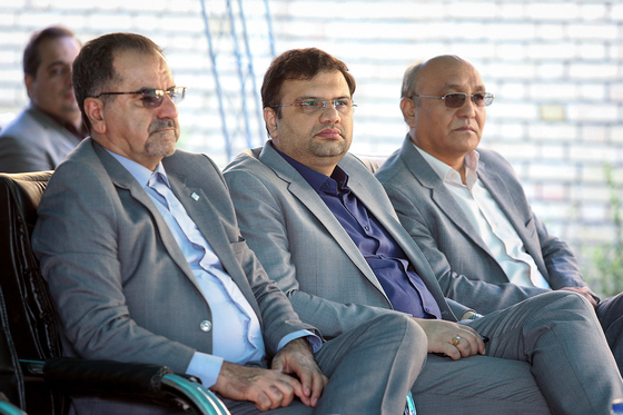 افتتاح مجموعه آبی چندمنظوره گلشن و بهره برداری از 12 بوستان در سطح شهر