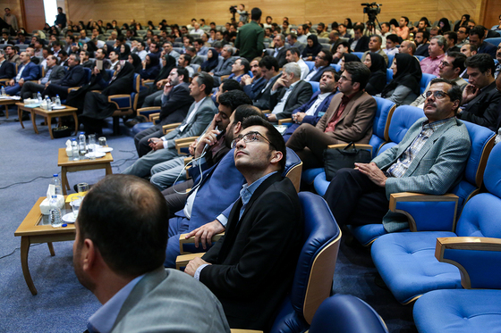 نشست هم اندیشی اصحاب رسانه با استاندار خراسان رضوی