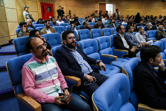 نشست هم اندیشی اصحاب رسانه با استاندار خراسان رضوی