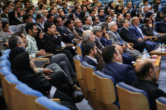 نشست هم اندیشی اصحاب رسانه با استاندار خراسان رضوی