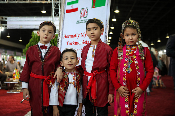 افتتاح نمایشگاه اختصاصی تولیدکنندگان کشور ترکمنستان