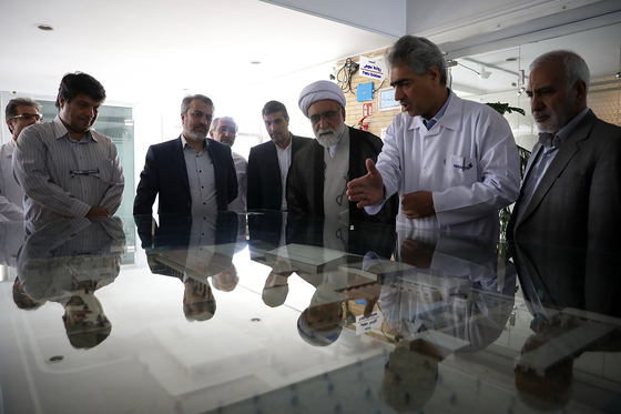 مراسم رونمایی از محصولات جدید شرکت داروسازی ثامن