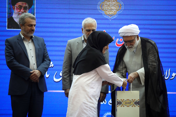 مراسم رونمایی از محصولات جدید شرکت داروسازی ثامن