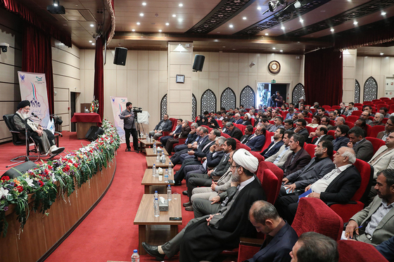 افتتاحیه دومین اجلاس سراسری مسئولان کانون های بسیج دانشگاه آزاد اسلامی