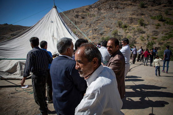 آیین خیمه پوشان در روستای پیوه ژن 