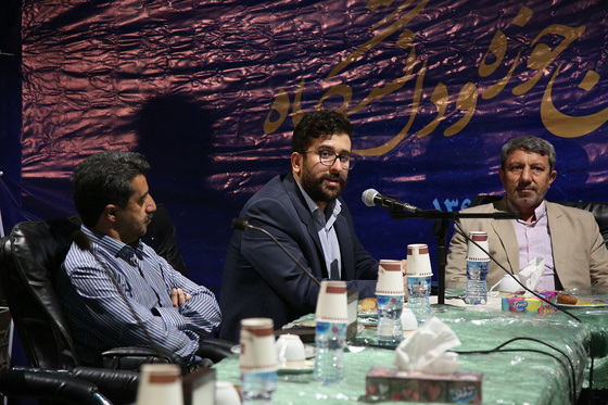  سومین نشست هم اندیشی استادان حوزه ودانشگاه 