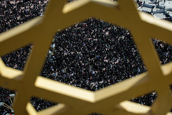 اجتماع عظیم شیرخوارگان حسینی در حرم مطهر امام رضا (ع)