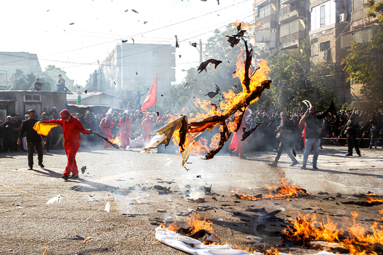 مراسم خیمه سوزان در شهرک شهید بهشتی