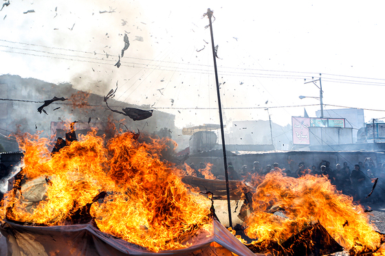 مراسم خیمه سوزان در شهرک شهید بهشتی