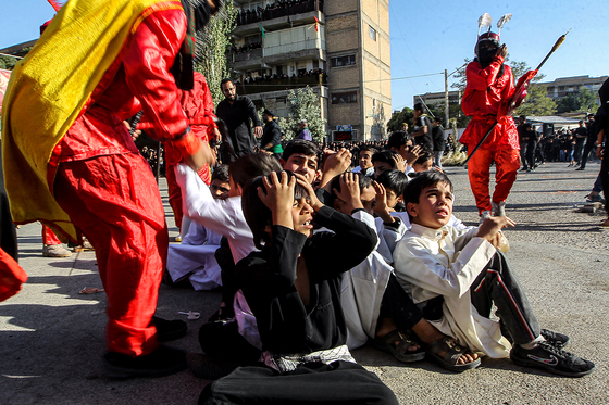 مراسم خیمه سوزان در شهرک شهید بهشتی