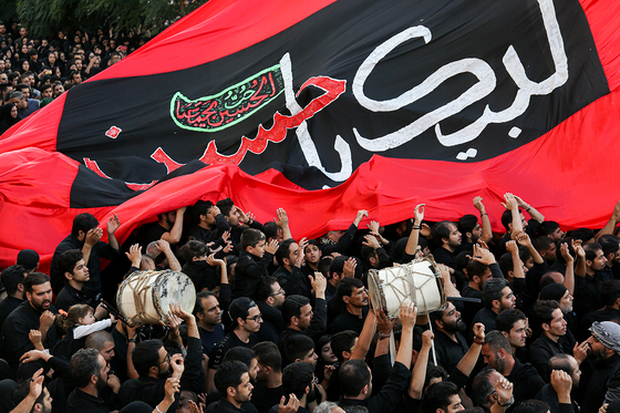 خیمه سوزان عصر عاشورا | میدان احمدآباد