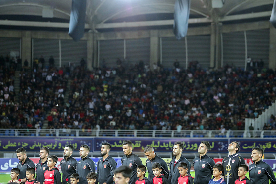 لیگ برتر فوتبال/مسابقه شهرخودرو مشهد و پرسپولیس