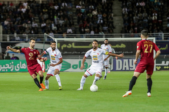 لیگ برتر فوتبال/مسابقه شهرخودرو مشهد و پرسپولیس