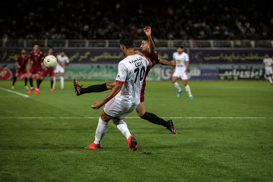 لیگ برتر فوتبال/مسابقه شهرخودرو مشهد و پرسپولیس